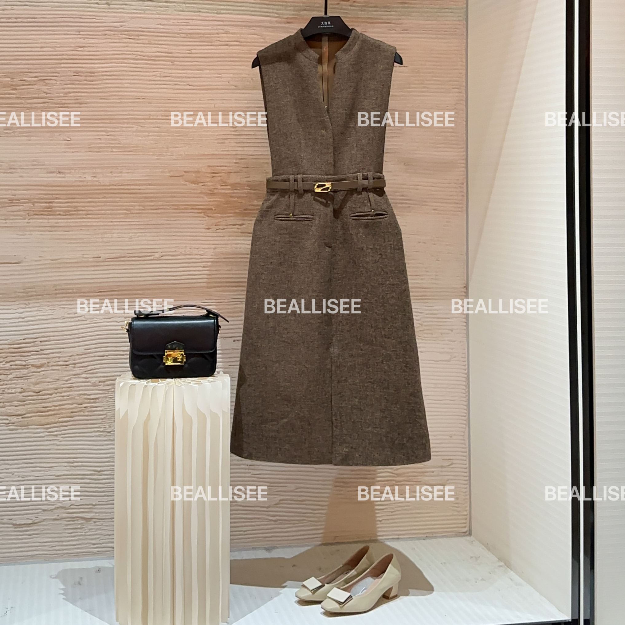 【宠粉价】秋冬新款无袖显瘦国风时尚宽松连衣裙W-A1517