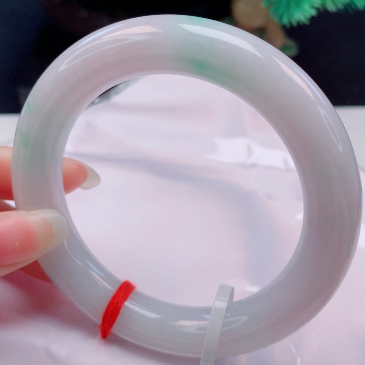 未镶嵌手镯（圆镯）翡翠