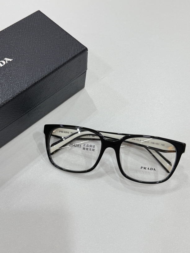 95新 Prada/普拉达 夏七中古/prada黑框白边眼镜