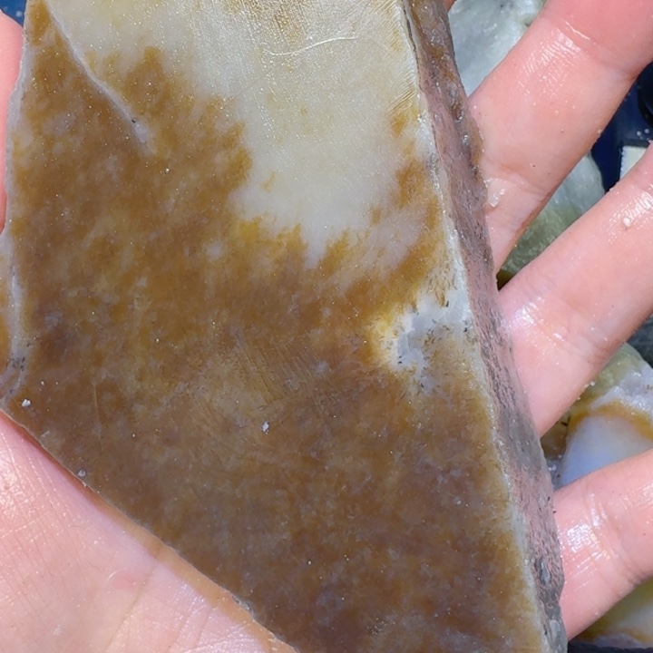 和田玉未镶嵌珠宝半成品