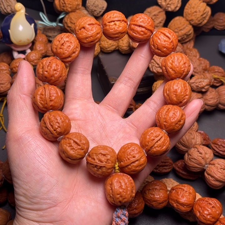 大***白文玩核桃手串元宝