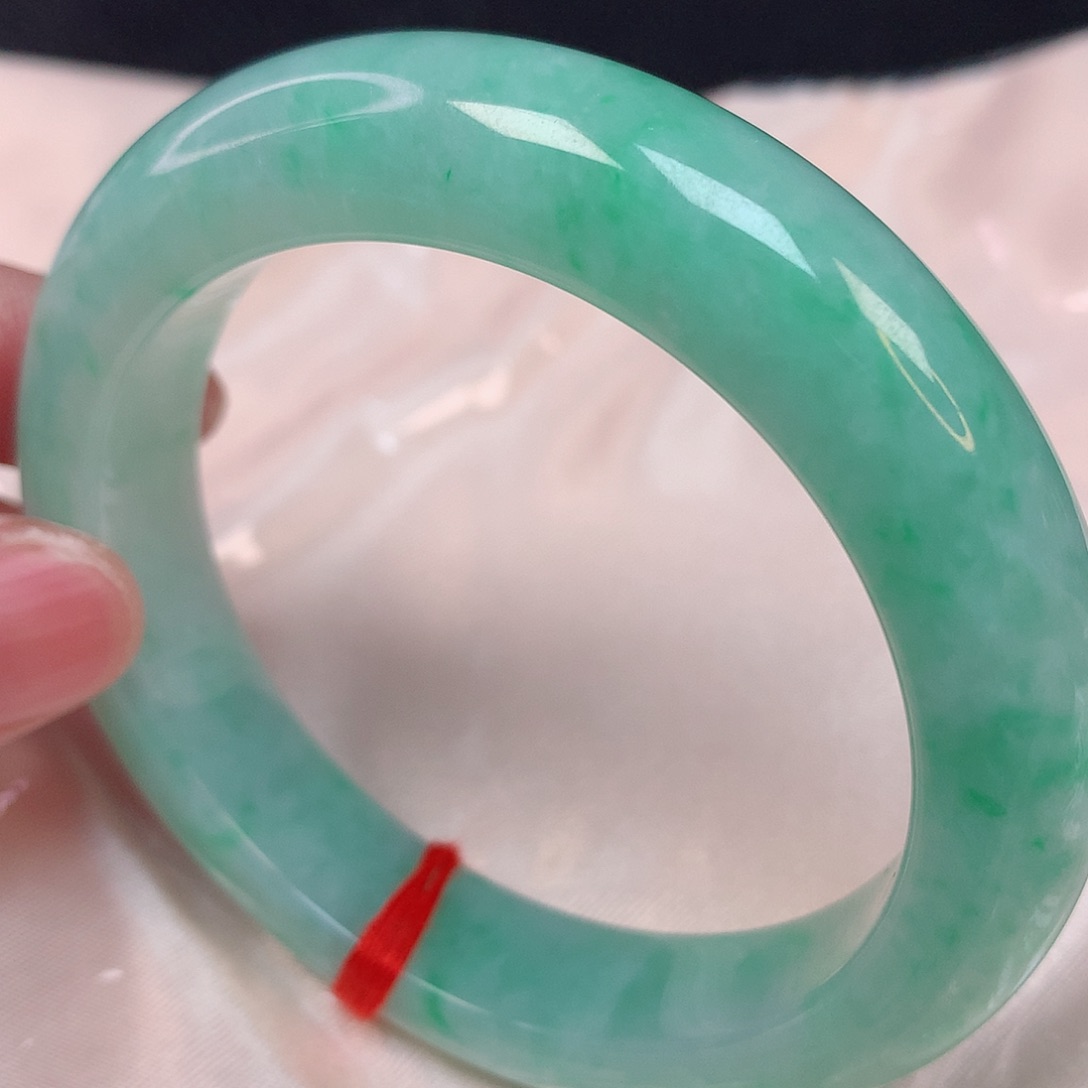 翡翠手镯未镶嵌57 翡翠手镯