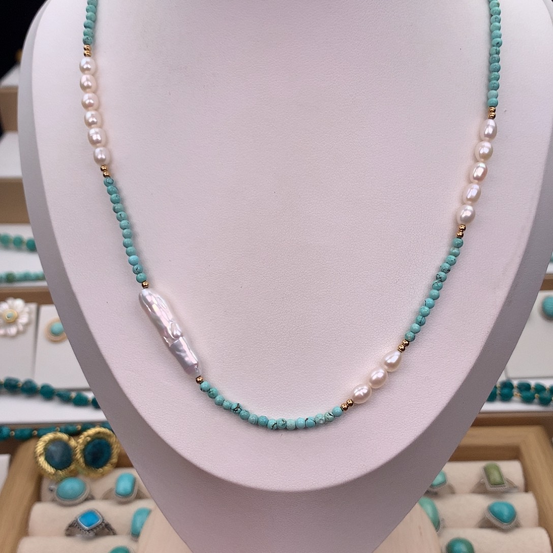 绿松石未镶嵌颈饰