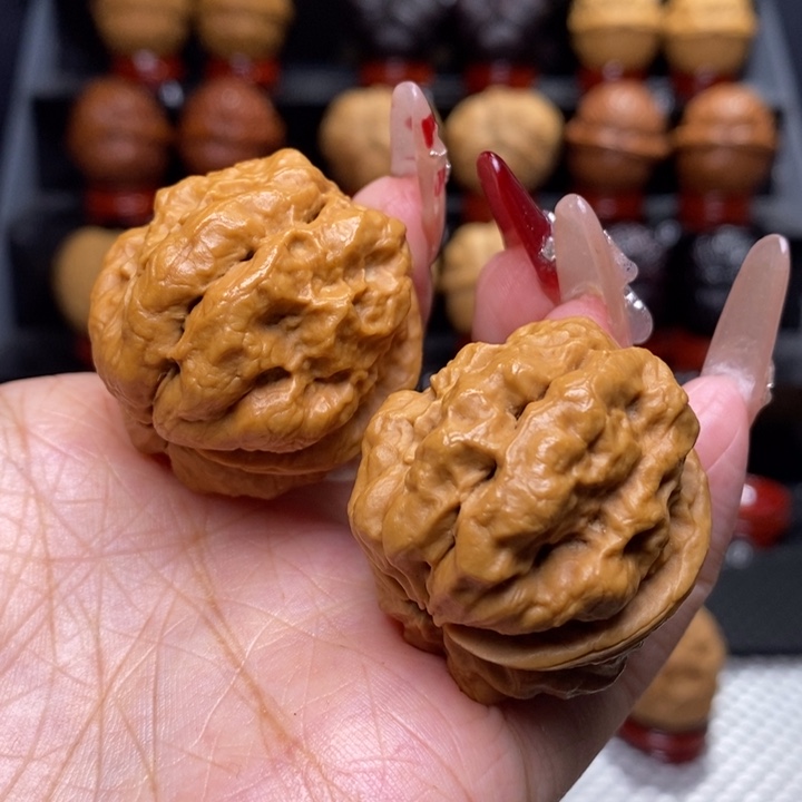 文玩核桃把件大*赤霄金蟾6号38尺