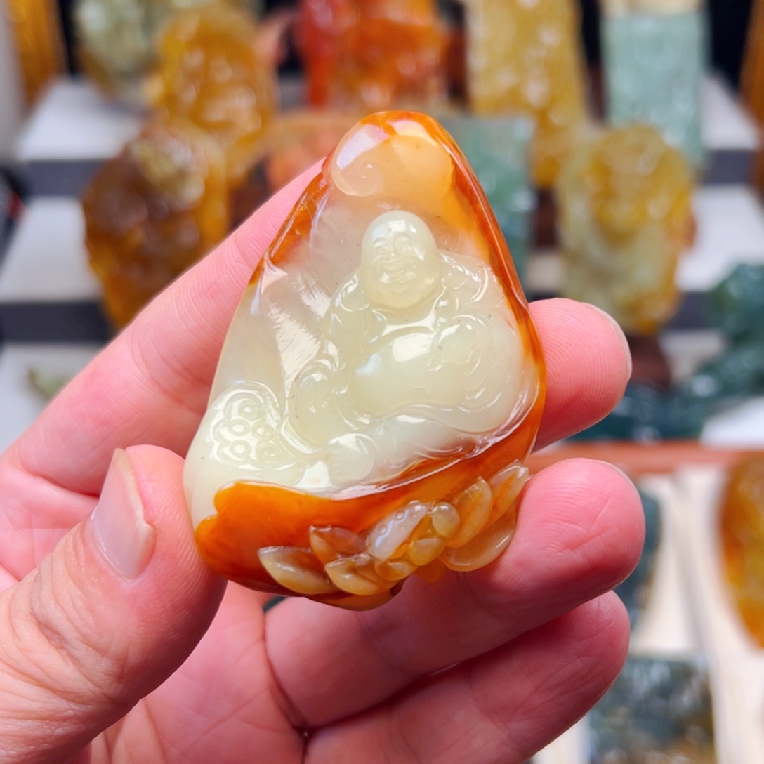 未镶嵌蛇纹石玉颈饰