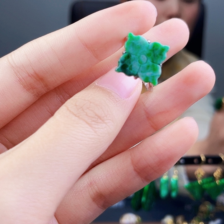 翡翠戒指银S925镶嵌饰品