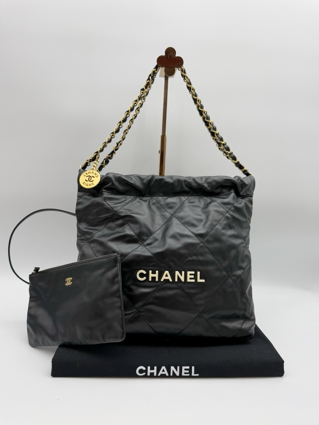 99新 Chanel/香奈儿 黑白小号22bag  单肩包18384