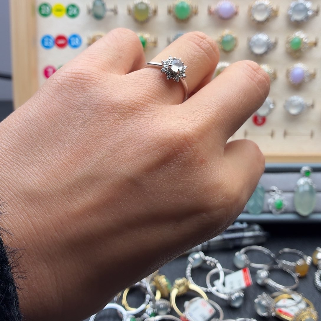 翡翠未镶嵌戒指天然缅甸A货翡翠，假一赔三