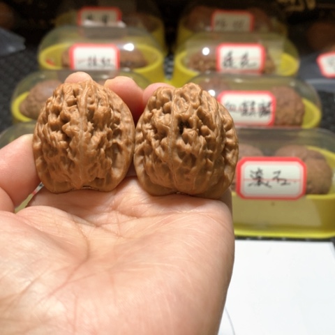 吊坠文玩核桃红莲