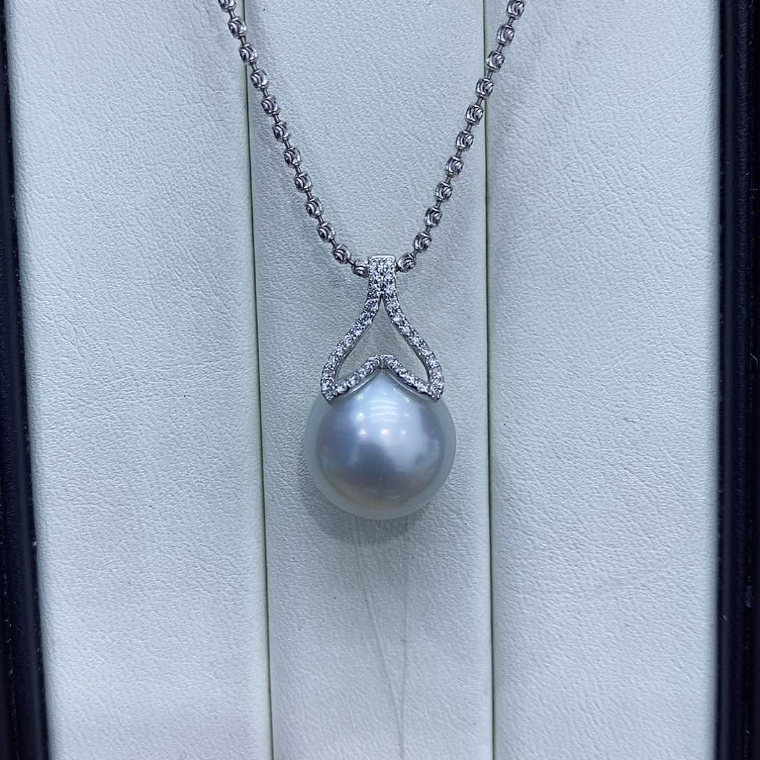 海水珍珠吊坠(不含链)18K金镶嵌13到14点位