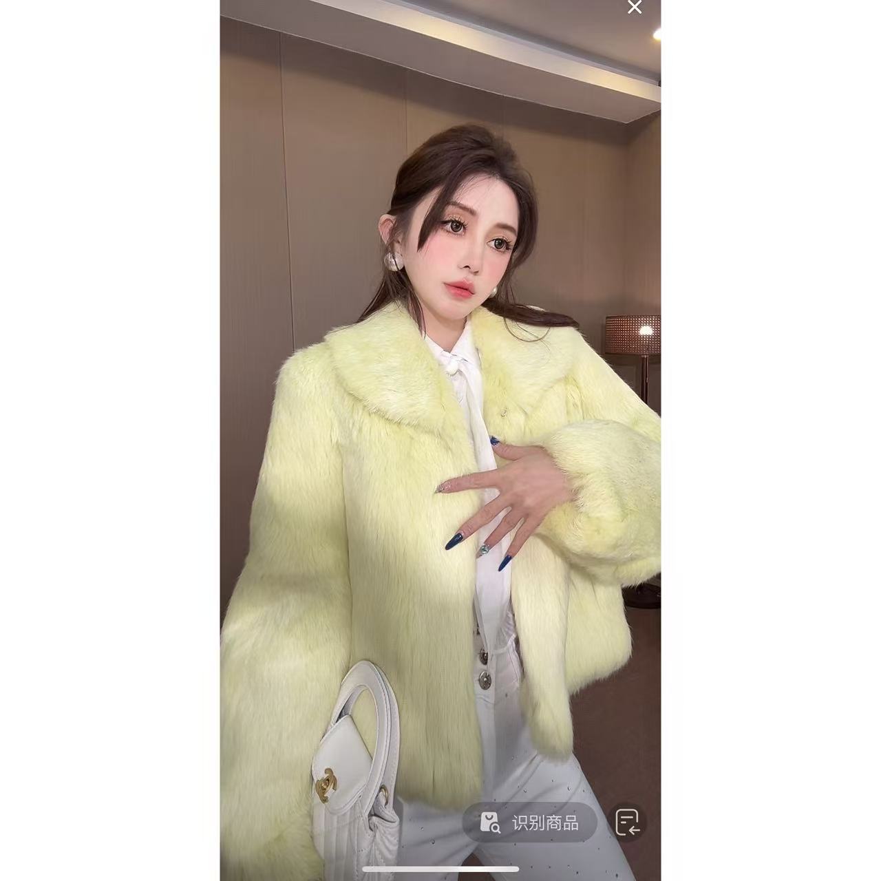 DACPAN-“宙斯二代”圆弧领短款皮毛一体兔毛外套  2025/盼·PP 8818