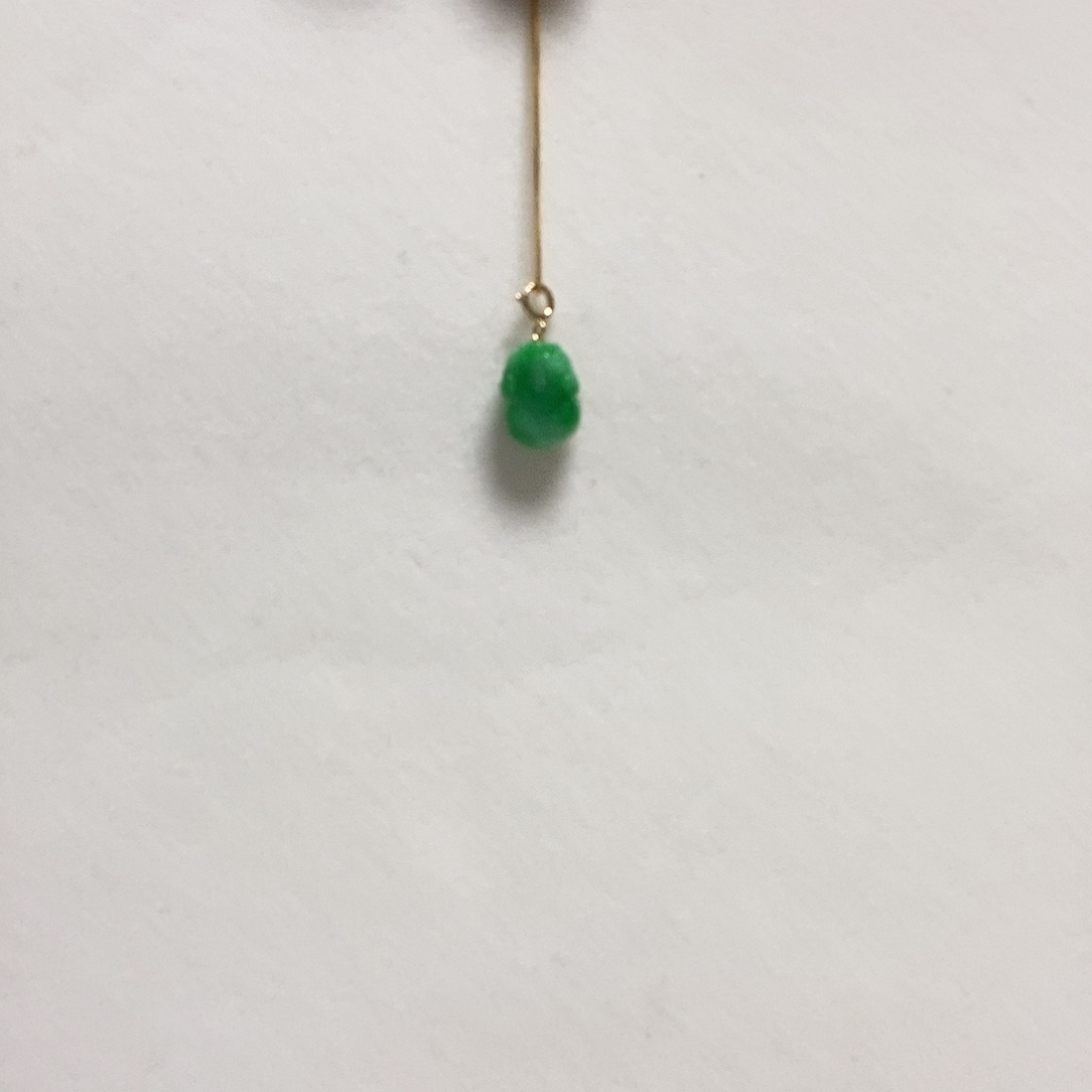 翡翠颈饰18K金镶嵌简单