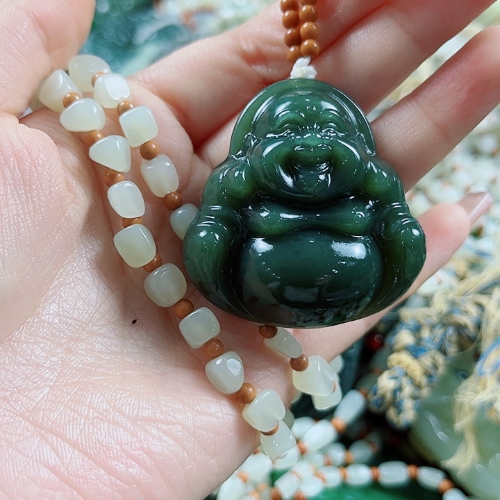 和田玉未镶嵌颈饰