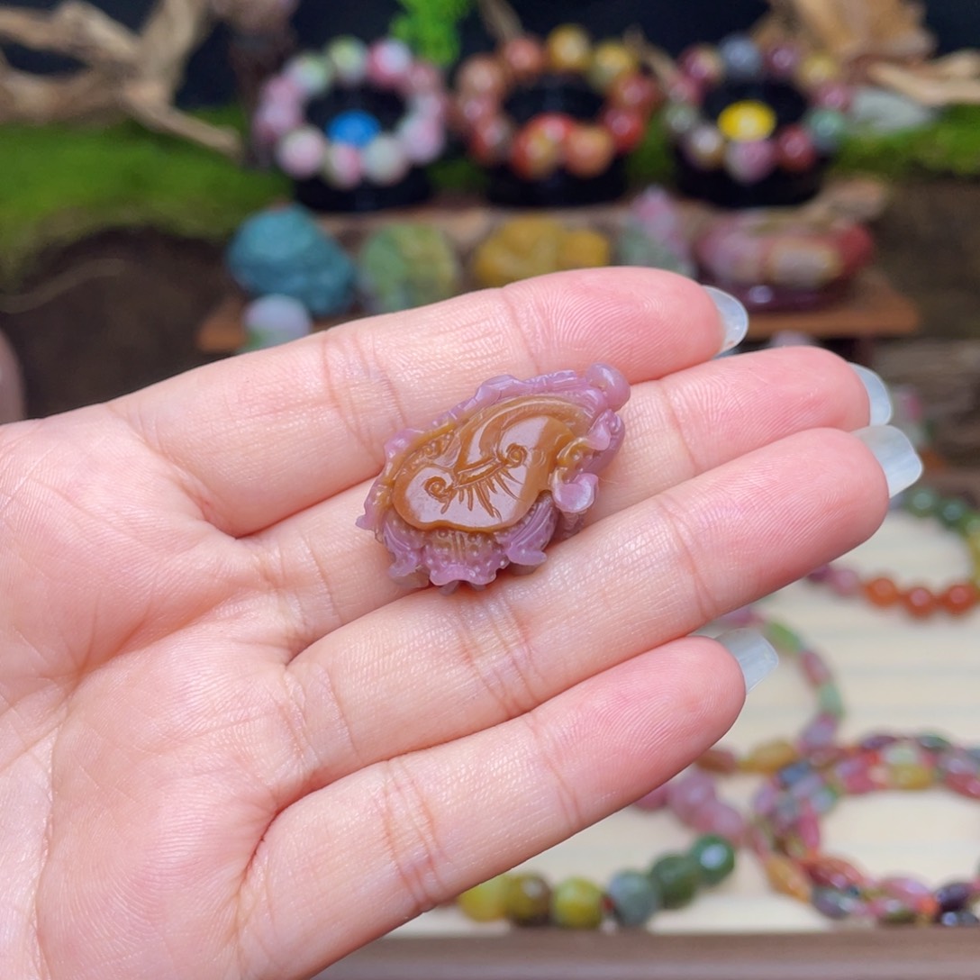 玛瑙/玉髓未镶嵌珠宝半成品