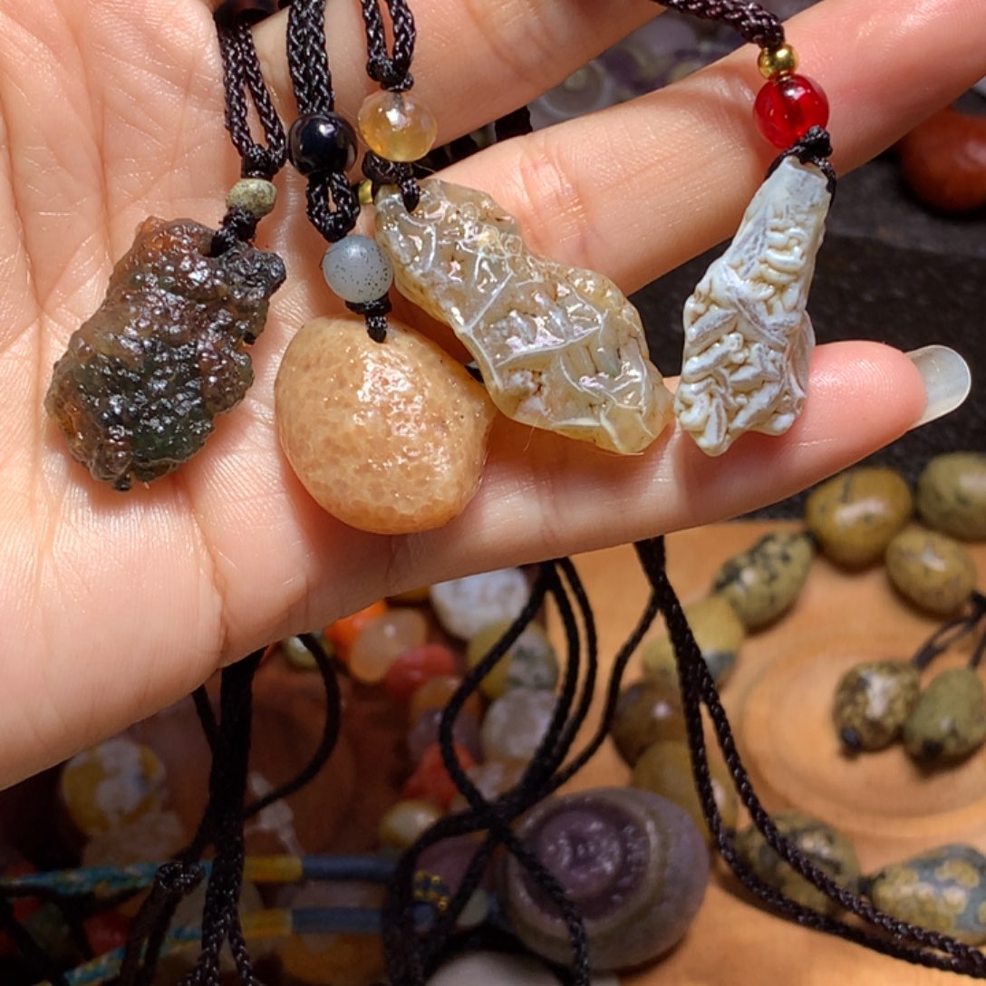 未镶嵌玛瑙/玉髓珠宝半成品