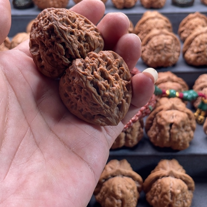 文玩核桃吊坠多***哥南疆石41