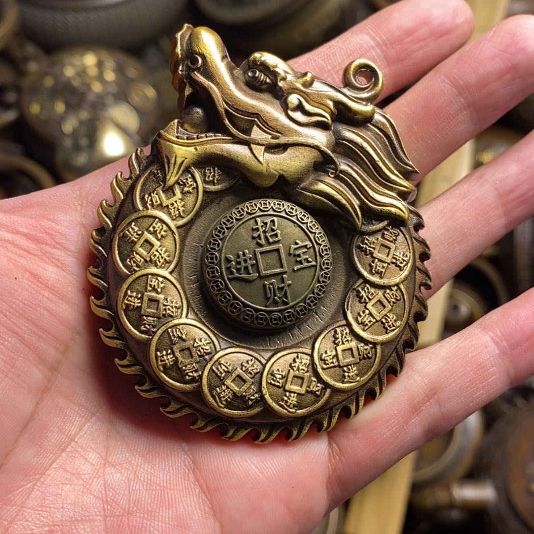 精美铜器做工精良