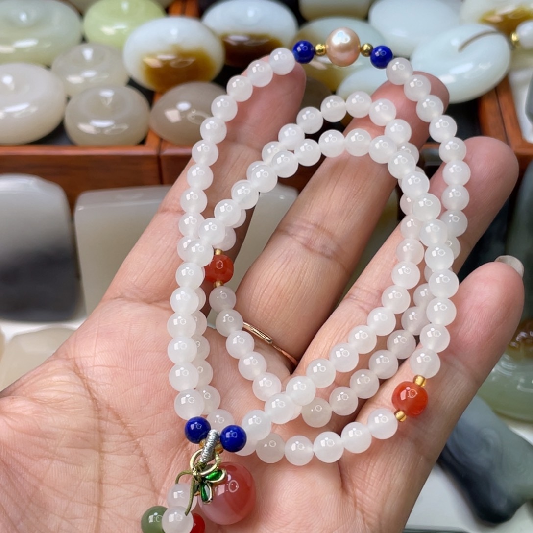 和田玉手链未镶嵌卡5