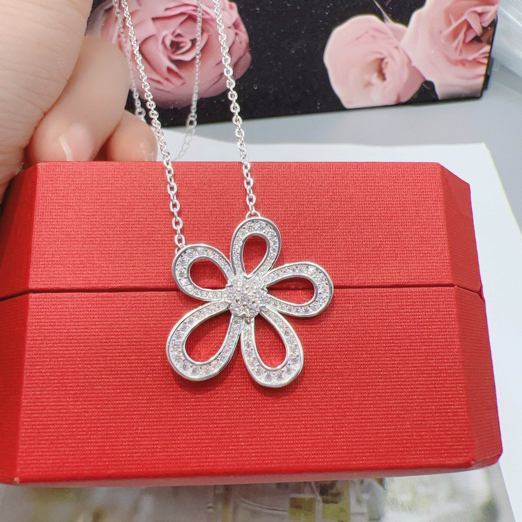 坠链均足银合成锆石 足银轻奢大号五花套链T018