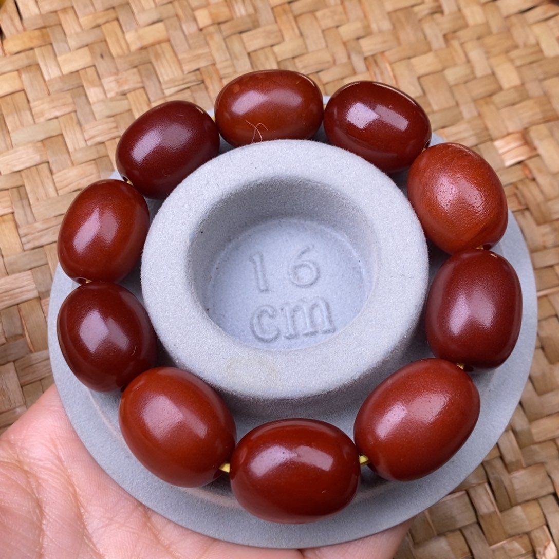 蜜蜡裸石未镶嵌蜜蜡