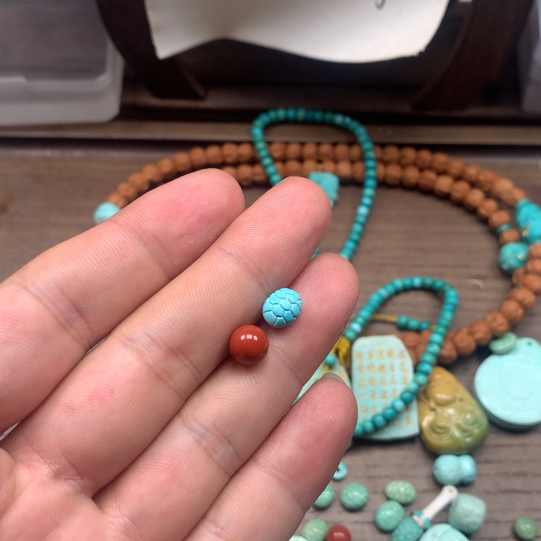 南红玛瑙未镶嵌雕刻