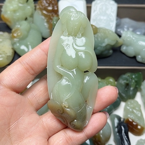 和田玉颈饰未镶嵌
