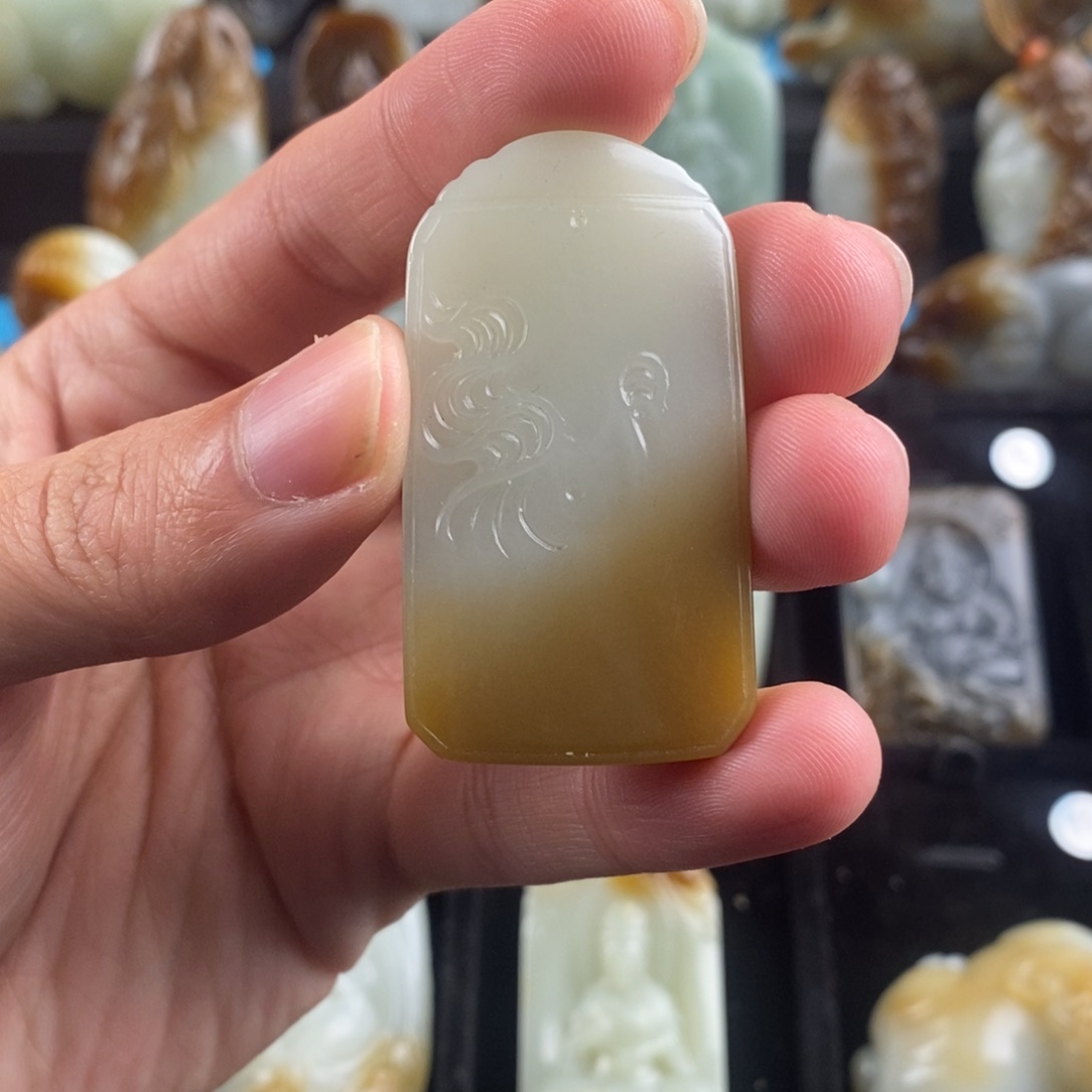 和田玉挂件未镶嵌奎****室