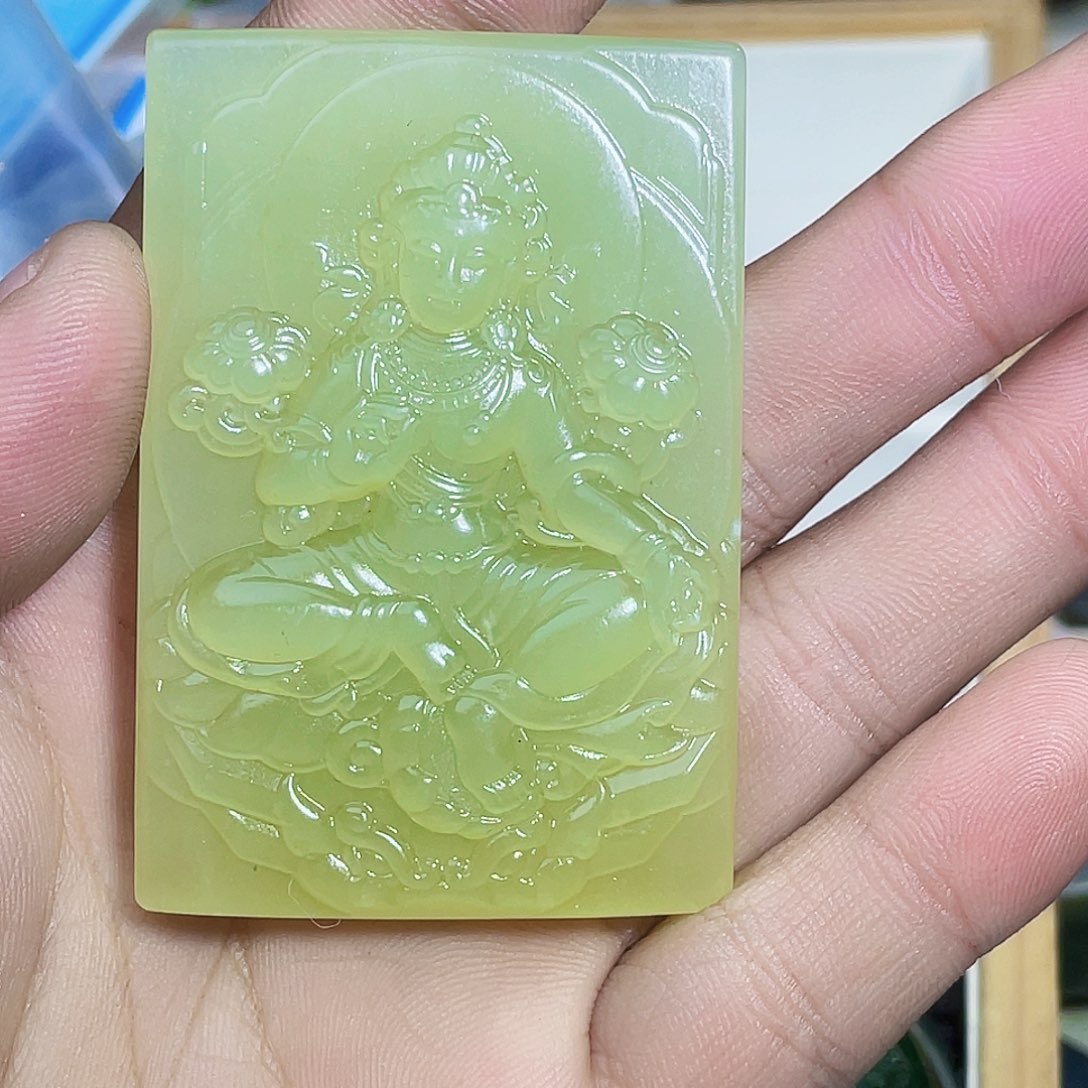 颈饰未镶嵌和田玉巧*