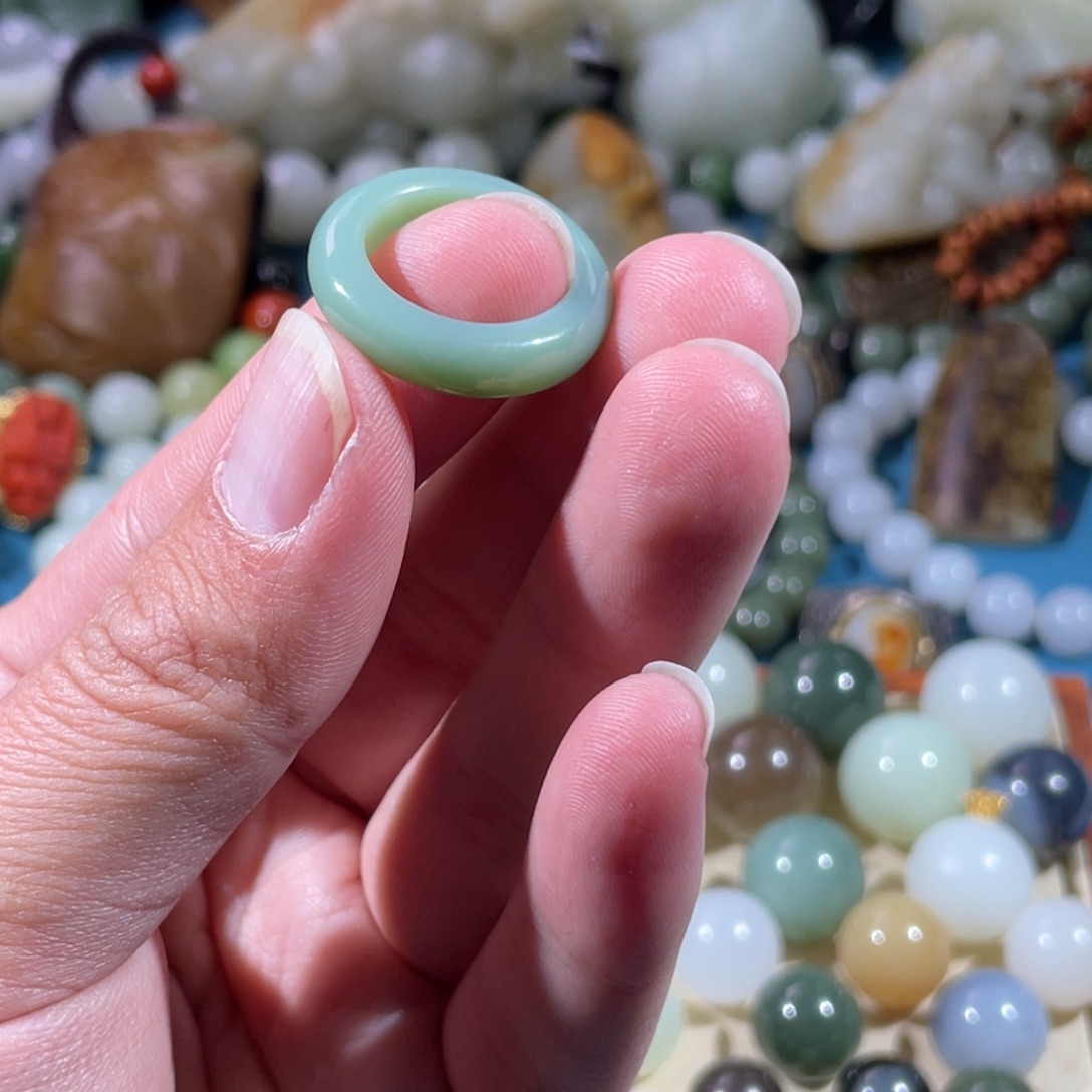 不***止和田玉未镶嵌挂件