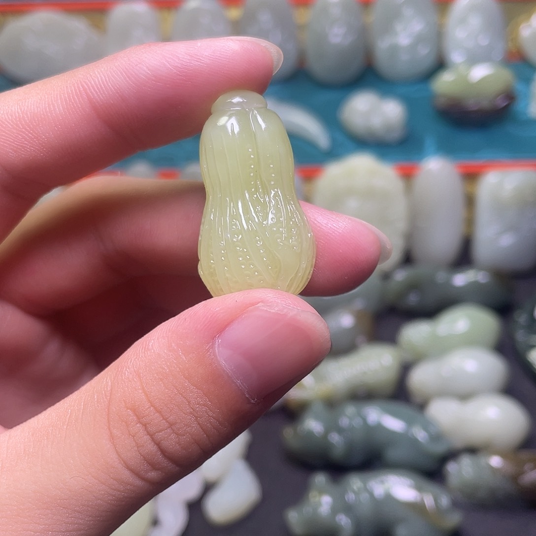 一***～和田玉未镶嵌颈饰