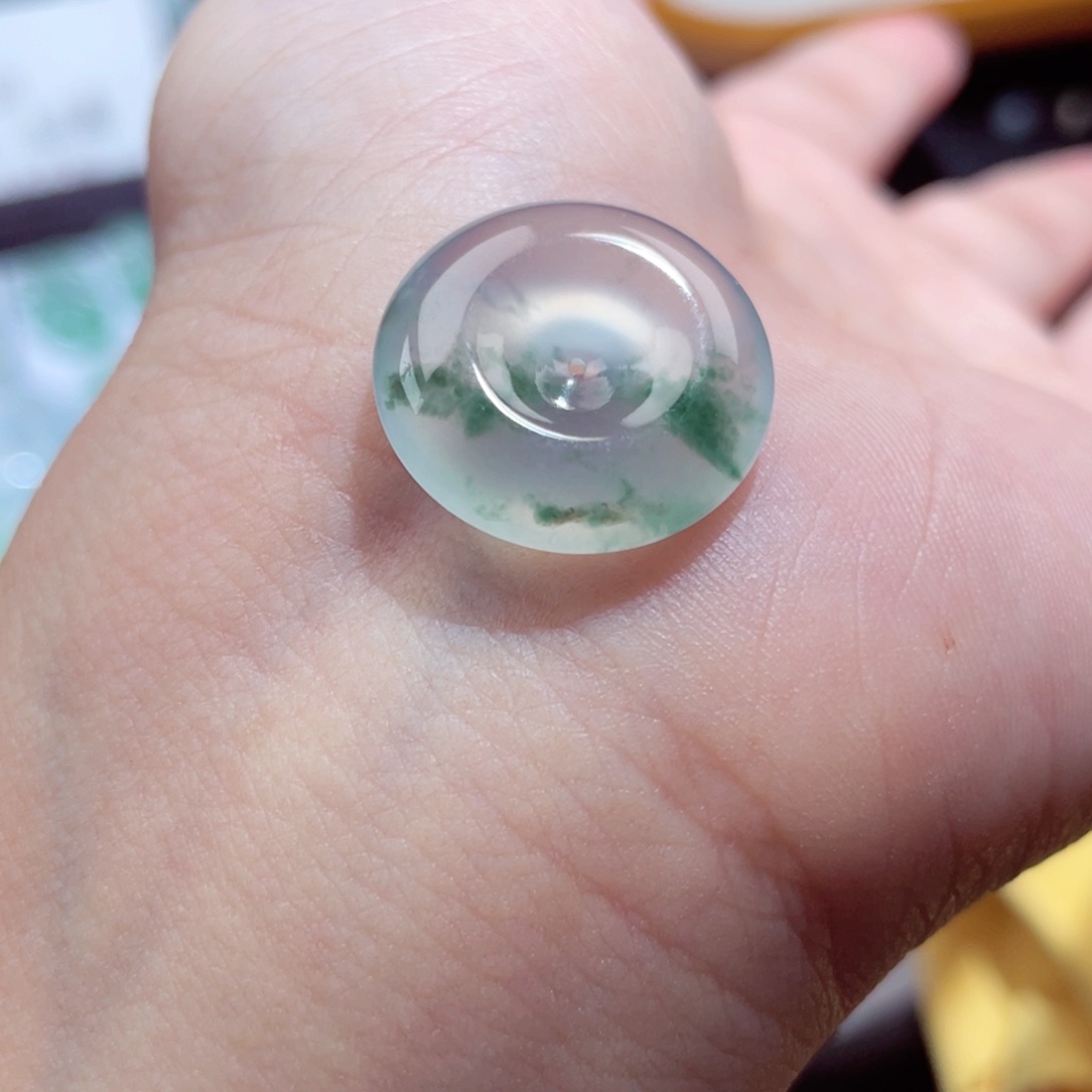 颈饰未镶嵌翡翠平安扣