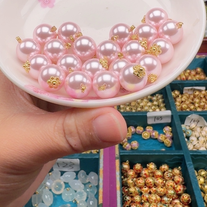 非遗传承手工圆珠扣