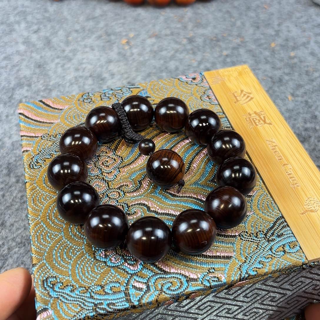 崖柏1.8五灵脂绿色结油 一木多香层次丰富