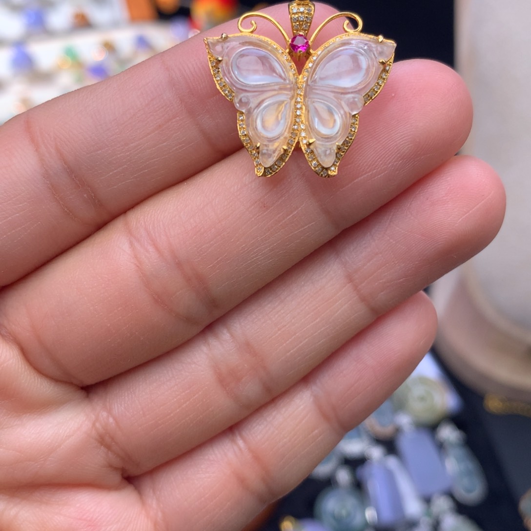 翡翠吊坠(不含链)18K金镶嵌G*Q