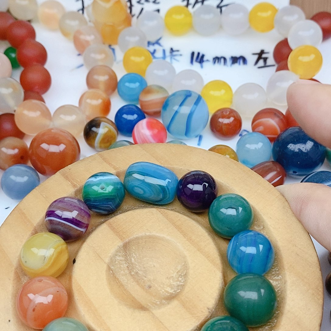 合金颈饰玛瑙/玉髓￥****猫