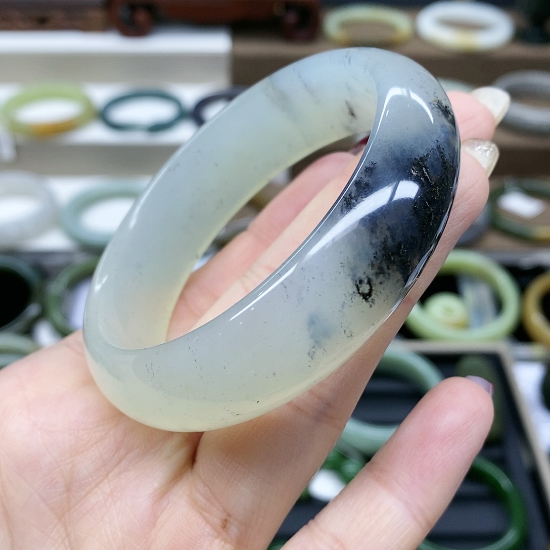 【闪购商品】岫玉手镯未镶嵌岫玉