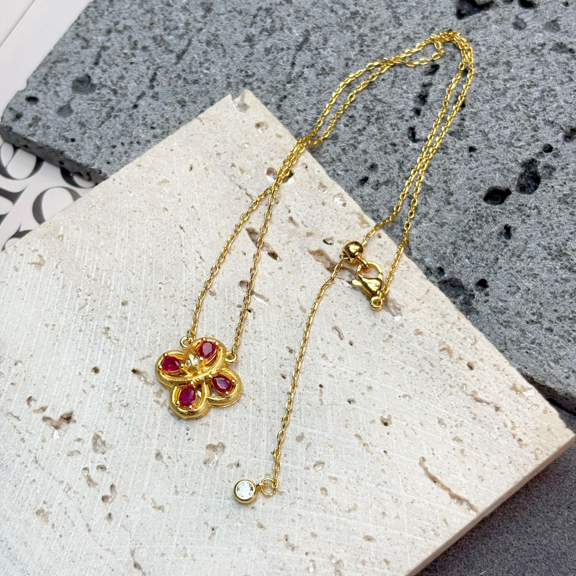   12211红色拉丝小蛇吊坠套链