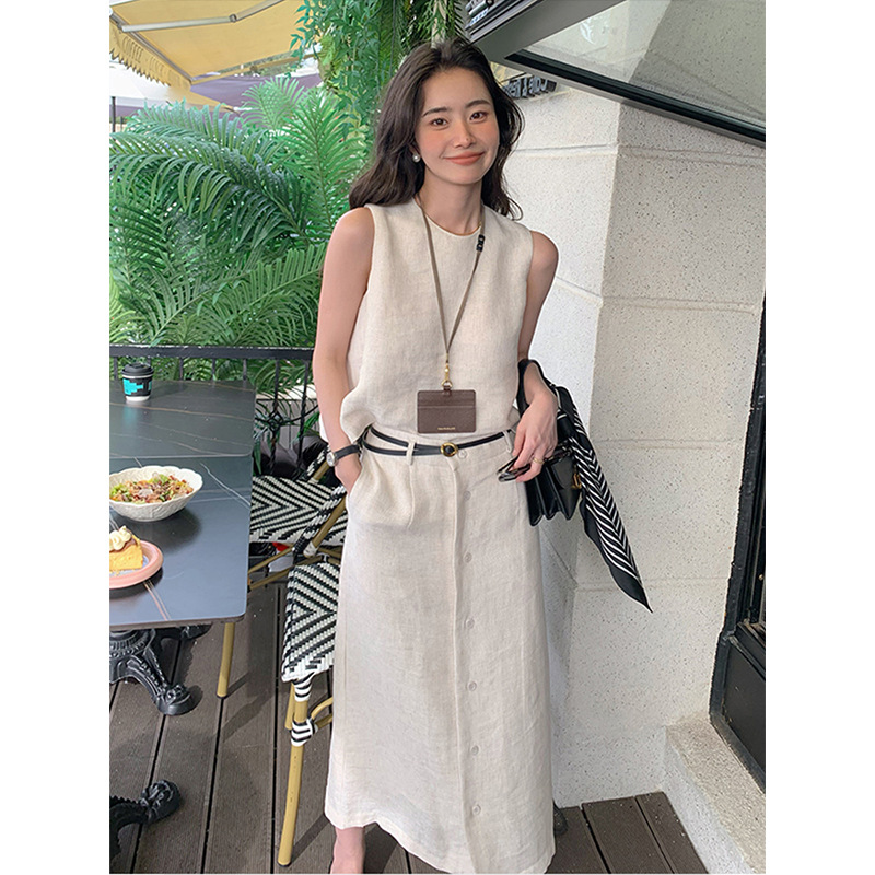 高级感亚麻圆领无袖上衣女夏季新款2025显瘦中长款a字裙两件套装