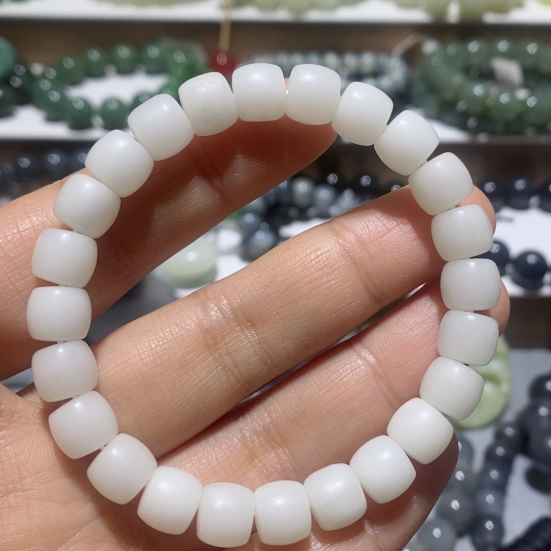 和田玉手链未镶嵌