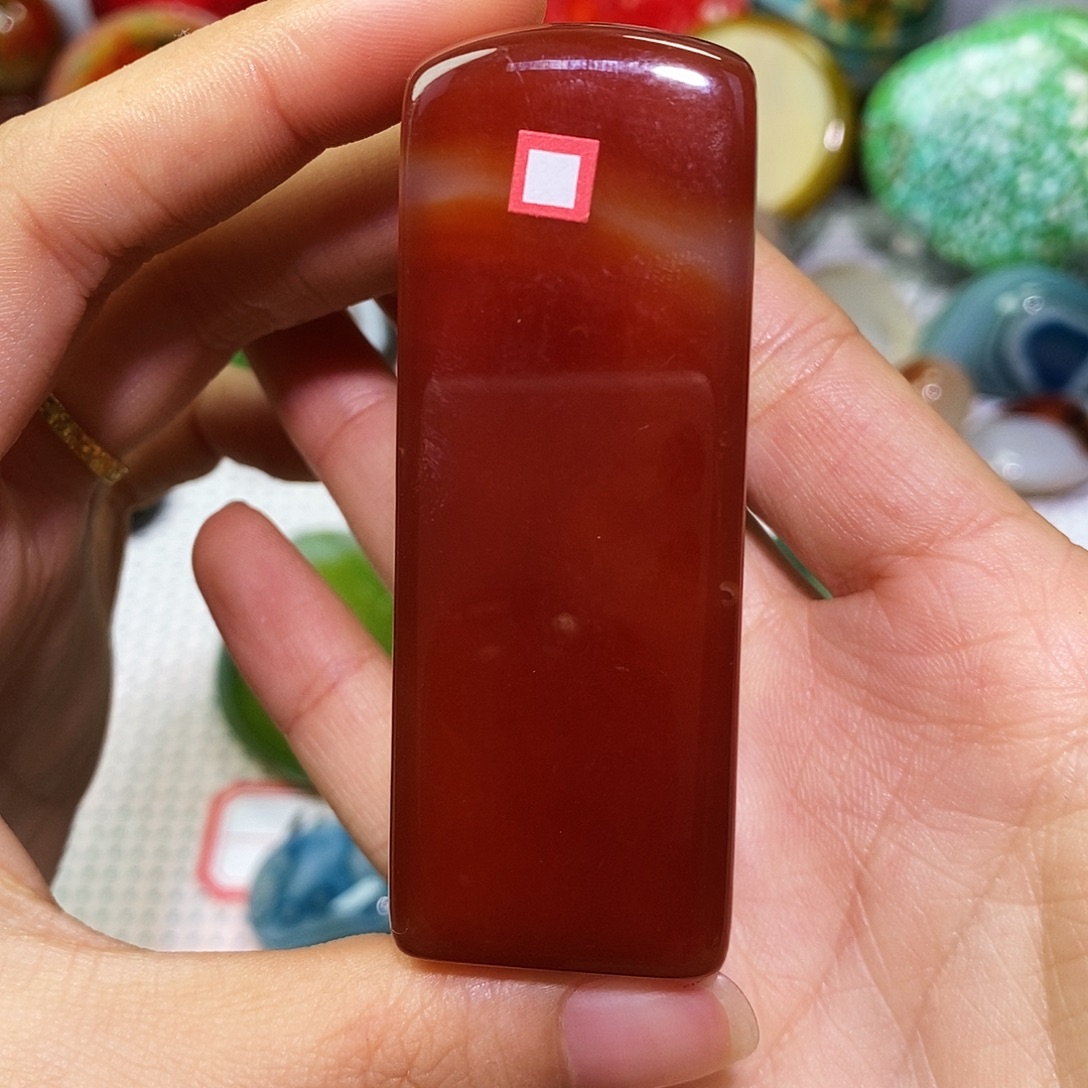 谭***欣玛瑙/玉髓未镶嵌珠宝奇石