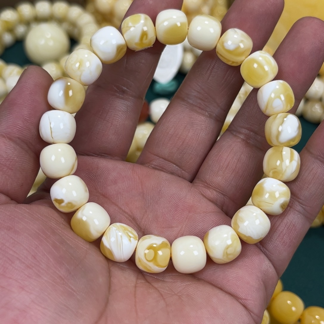 琥珀手链未镶嵌同料金瓷白老邢手串11mm