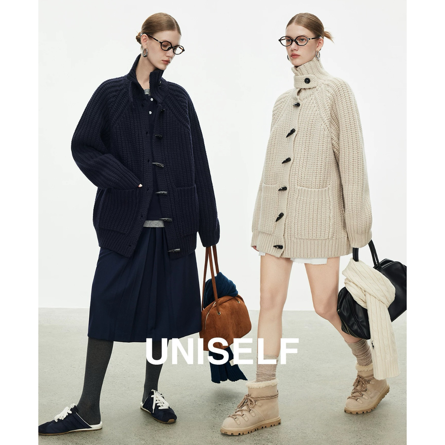 韩系复古牛角扣半高领粗棒针开衫2025秋冬款慵懒风百搭毛衣外套