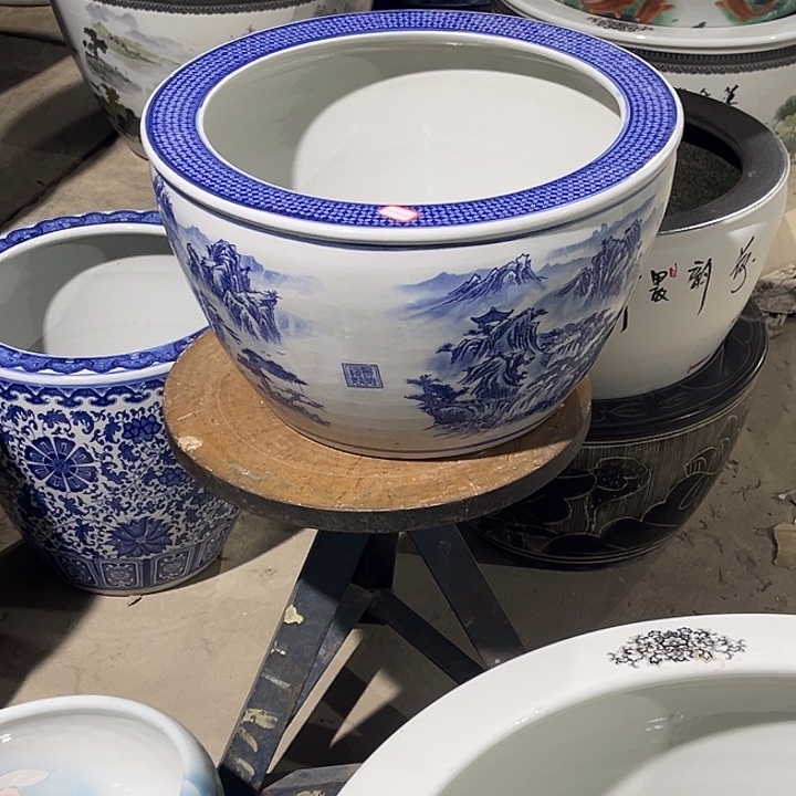 景德镇陶瓷鱼缸艺术