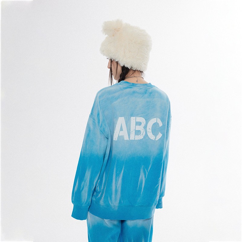 BASEMENT FG 宽松休闲渐变色卫衣字母印花长袖上衣 231040092028