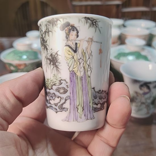 戴玉衡手绘陶瓷艺术