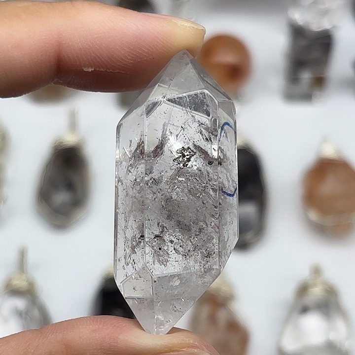 未镶嵌颈饰水晶水胆闪灵钻47mm+