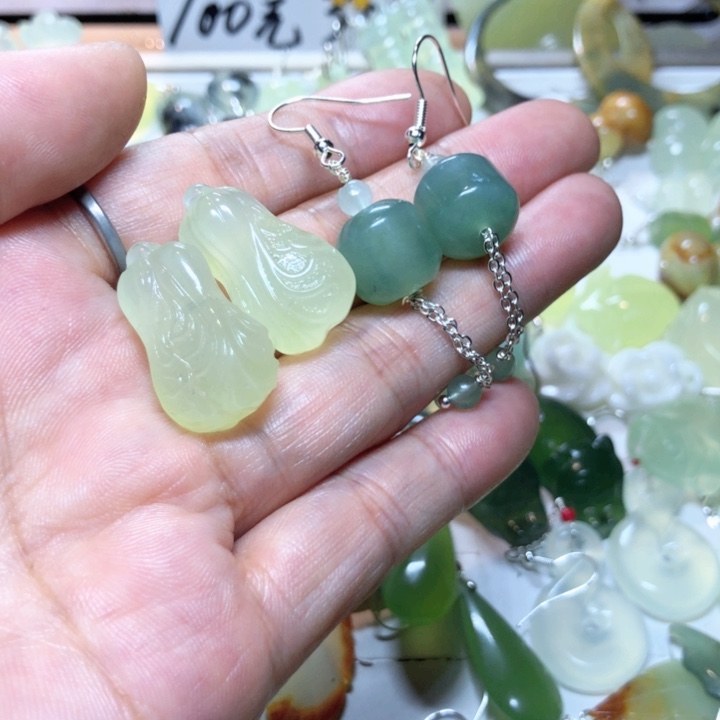 【闪购商品】蛇纹石玉手牌未镶嵌亲**心