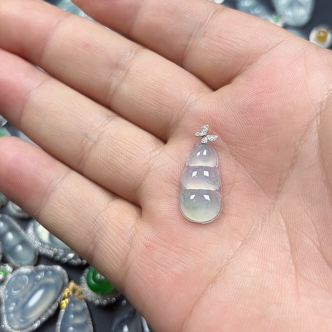 翡翠颈饰18K金镶嵌天然缅甸A货翡翠