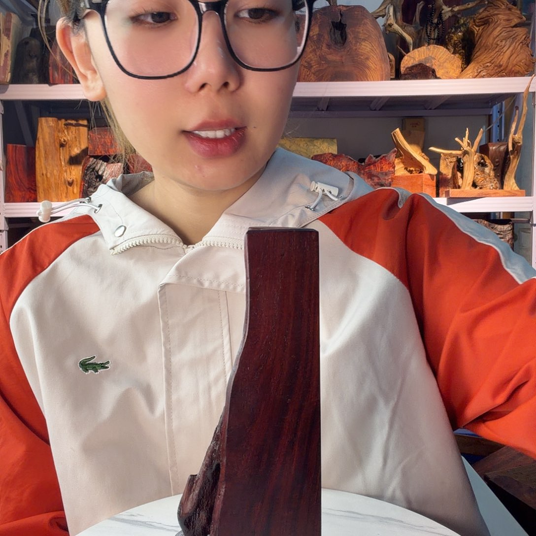 紫檀木类端景台.*宝