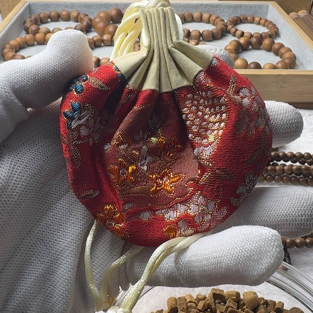 檀香木其他香包福利。。。